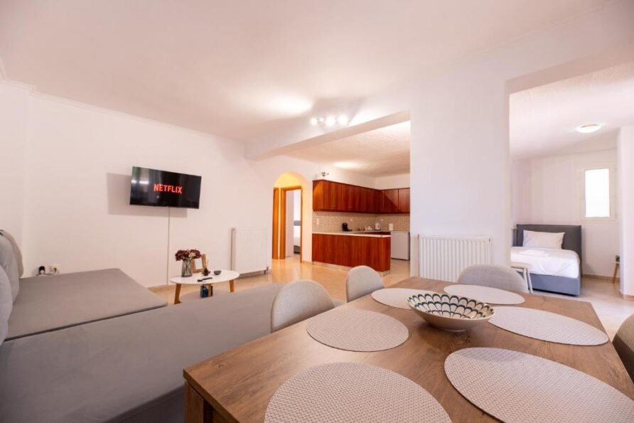 Elisavet’s Luxury House Near AThens Airport