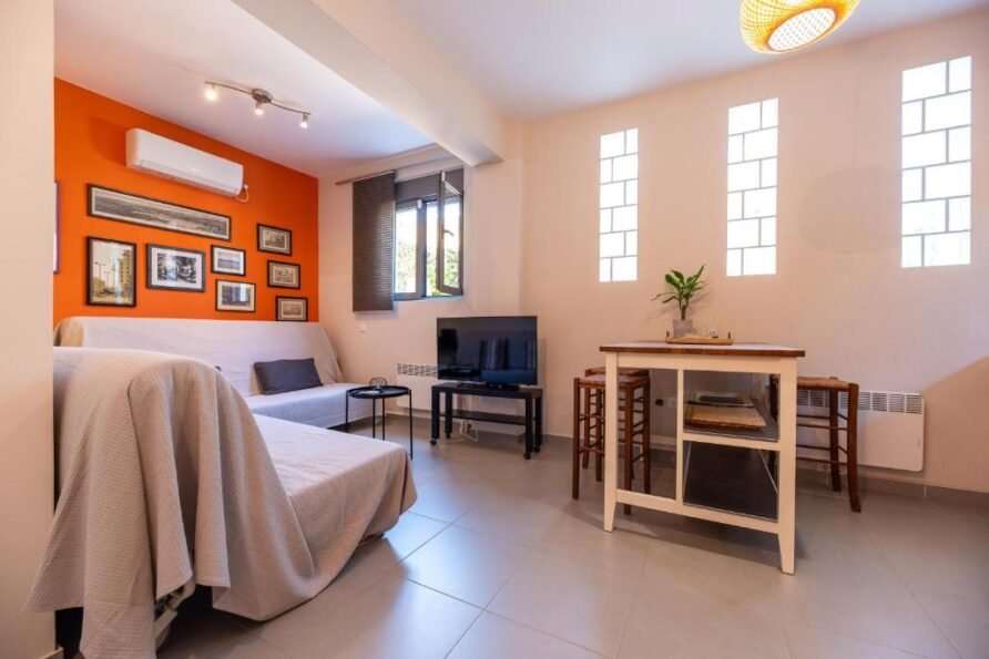 Sofi’s Cozy House Near Athens Airport And Port